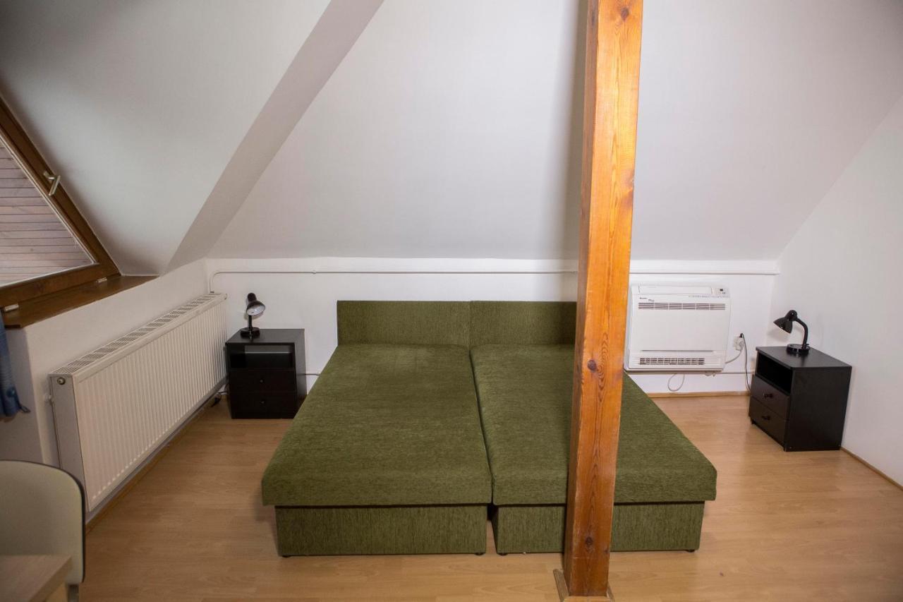 Eva Vendeghaz Hotel Kaposvar Luaran gambar