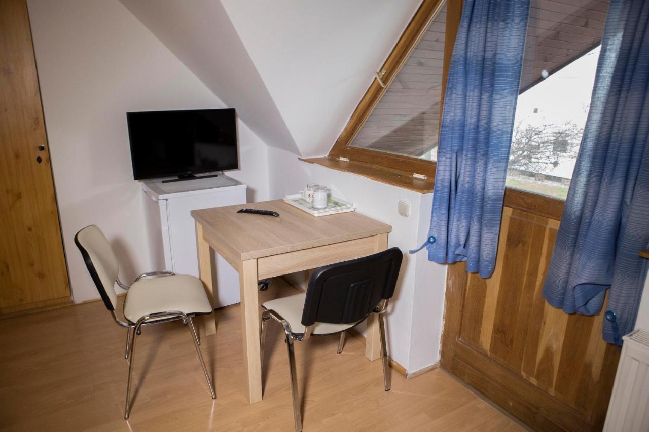 Eva Vendeghaz Hotel Kaposvar Luaran gambar