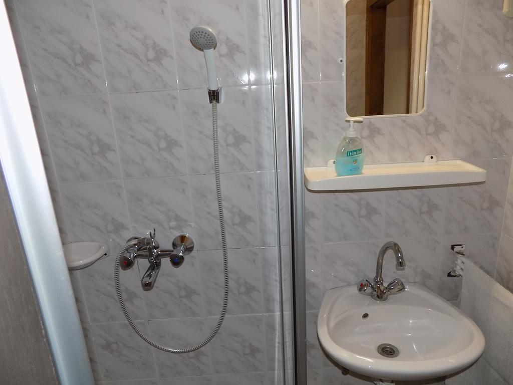 Eva Vendeghaz Hotel Kaposvar Luaran gambar